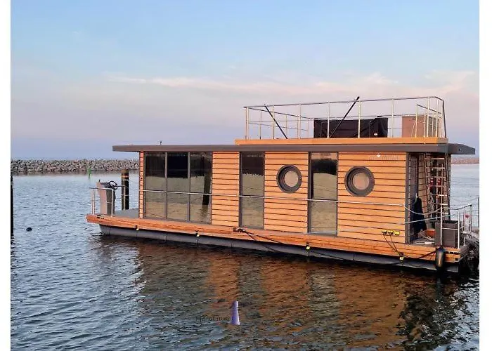 Úszó hotel Hausboot Fjord Haven Mit Biosauna In Barth